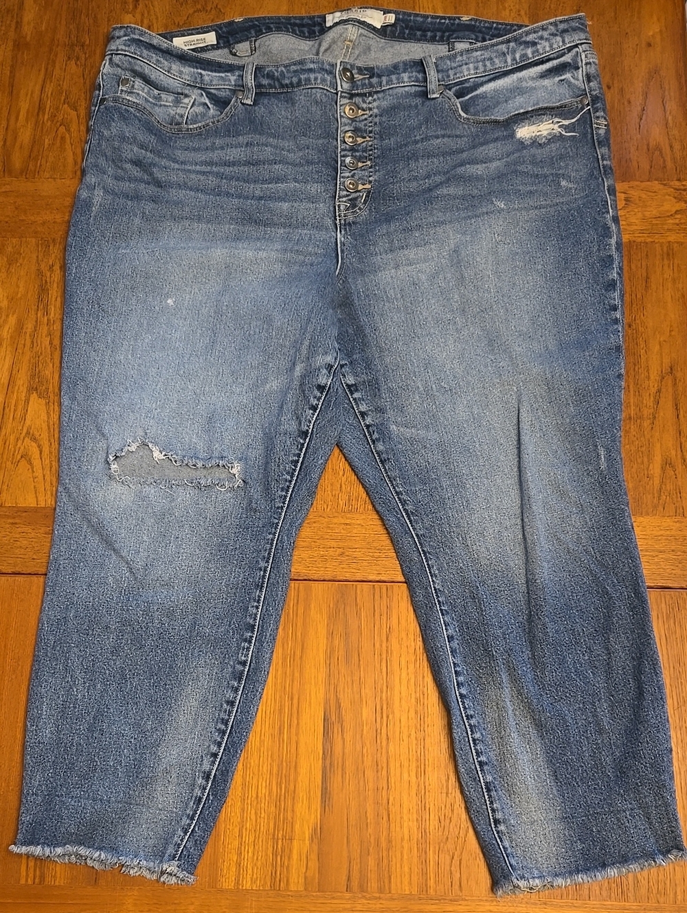 Women’s Distressed Blue Denim Crop Jeans